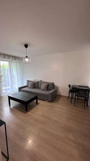 Appartement A Fleury-Merogis Proche De Paris Exteriér fotografie